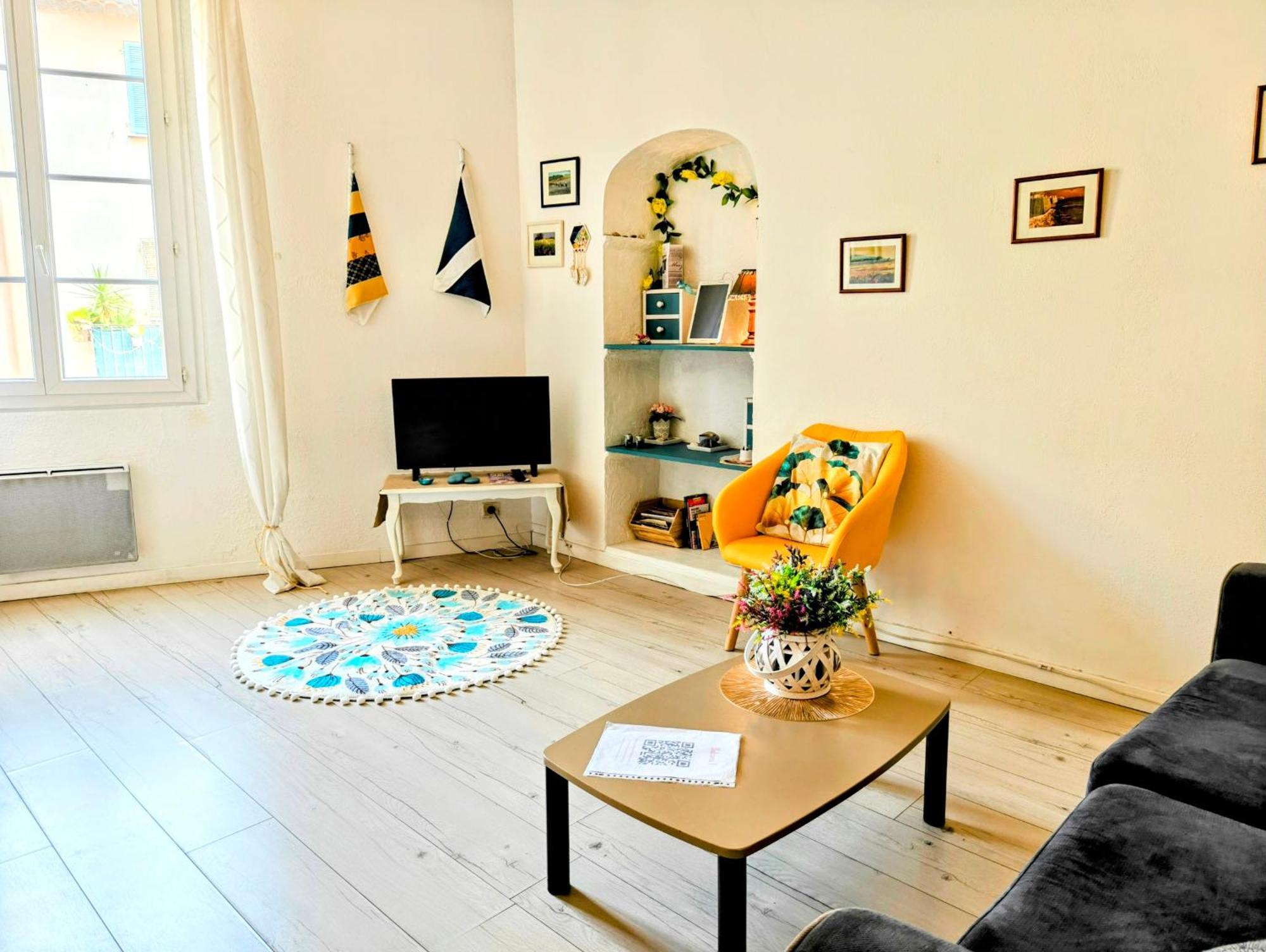 St Joseph - Great Holiday Flat - Old Town For 4 Nisa Exterior foto